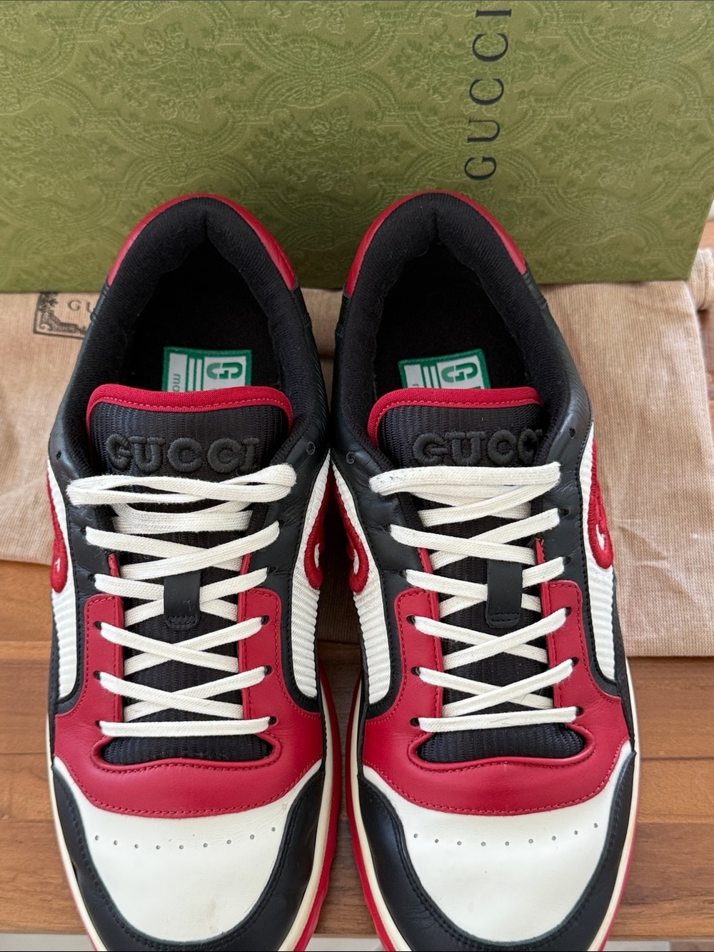 Gucci Men's Red, Black & White Low-Top Sneakers with Signature Logo Fits US 9 - Picture 2 of 10